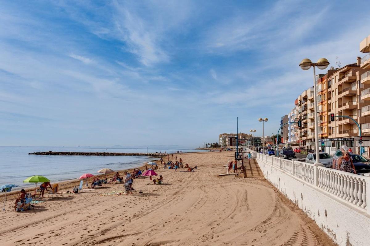 Nice Apartment With Terrace On The Los Locos Beach تورّيفيِخا المظهر الخارجي الصورة