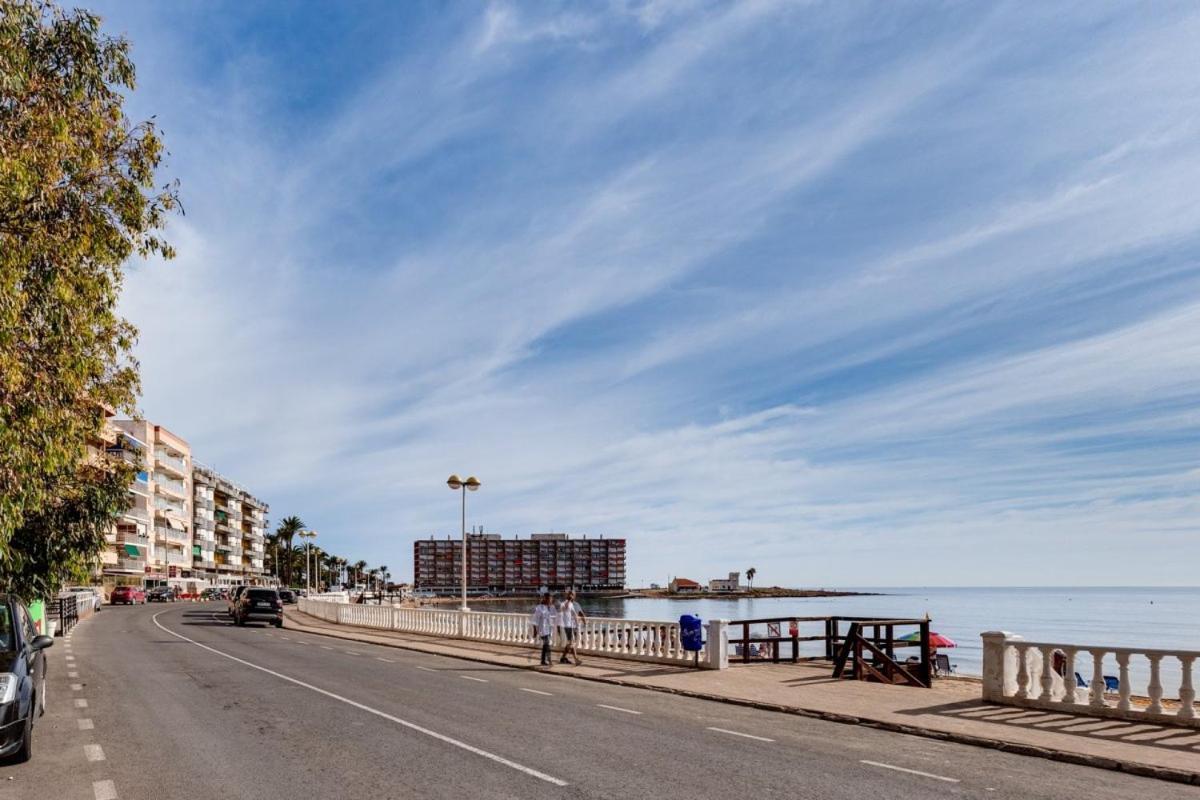 Nice Apartment With Terrace On The Los Locos Beach تورّيفيِخا المظهر الخارجي الصورة